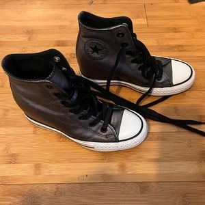 Hidden heel platform converse silver